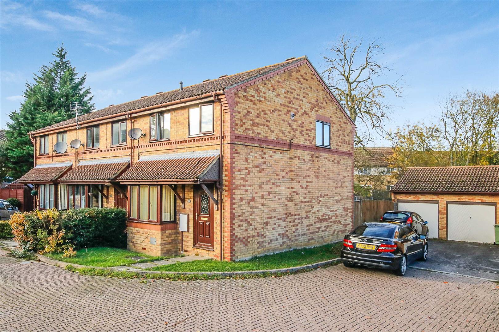 Beckinsale Grove, Crownhill, Milton Keynes